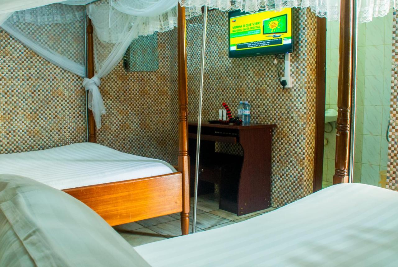 Sandton Hotel Kasese Zewnętrze zdjęcie