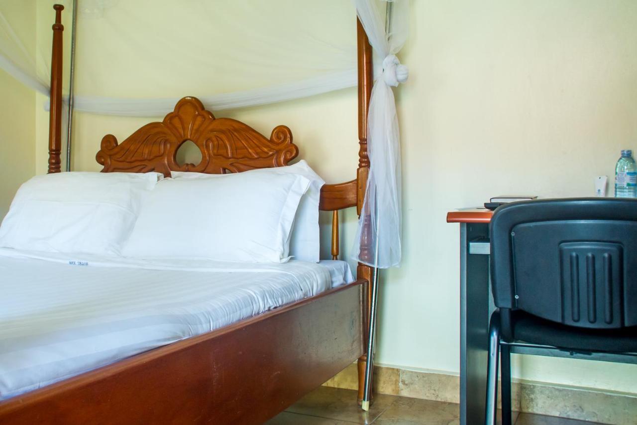 Sandton Hotel Kasese Zewnętrze zdjęcie