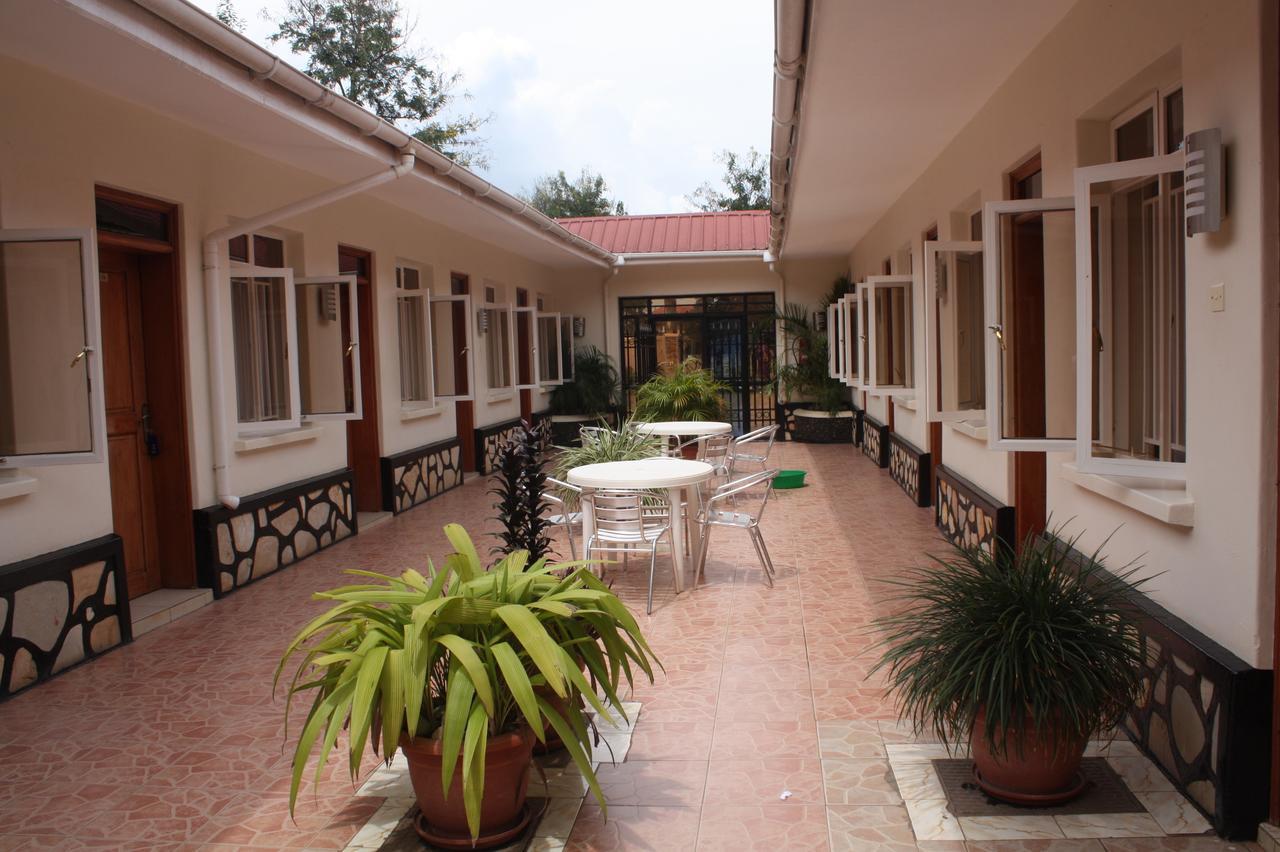 Sandton Hotel Kasese Zewnętrze zdjęcie