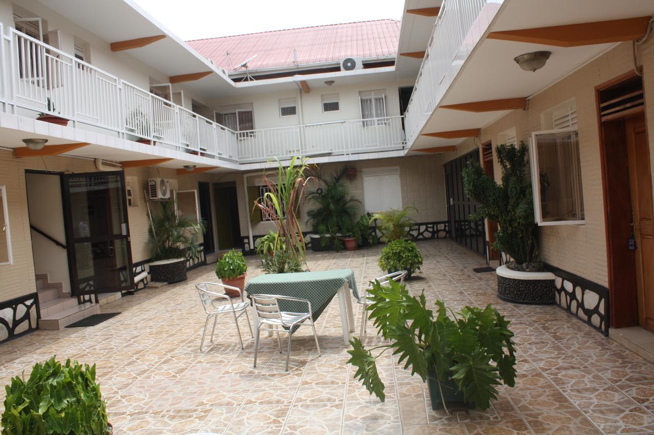 Sandton Hotel Kasese Zewnętrze zdjęcie