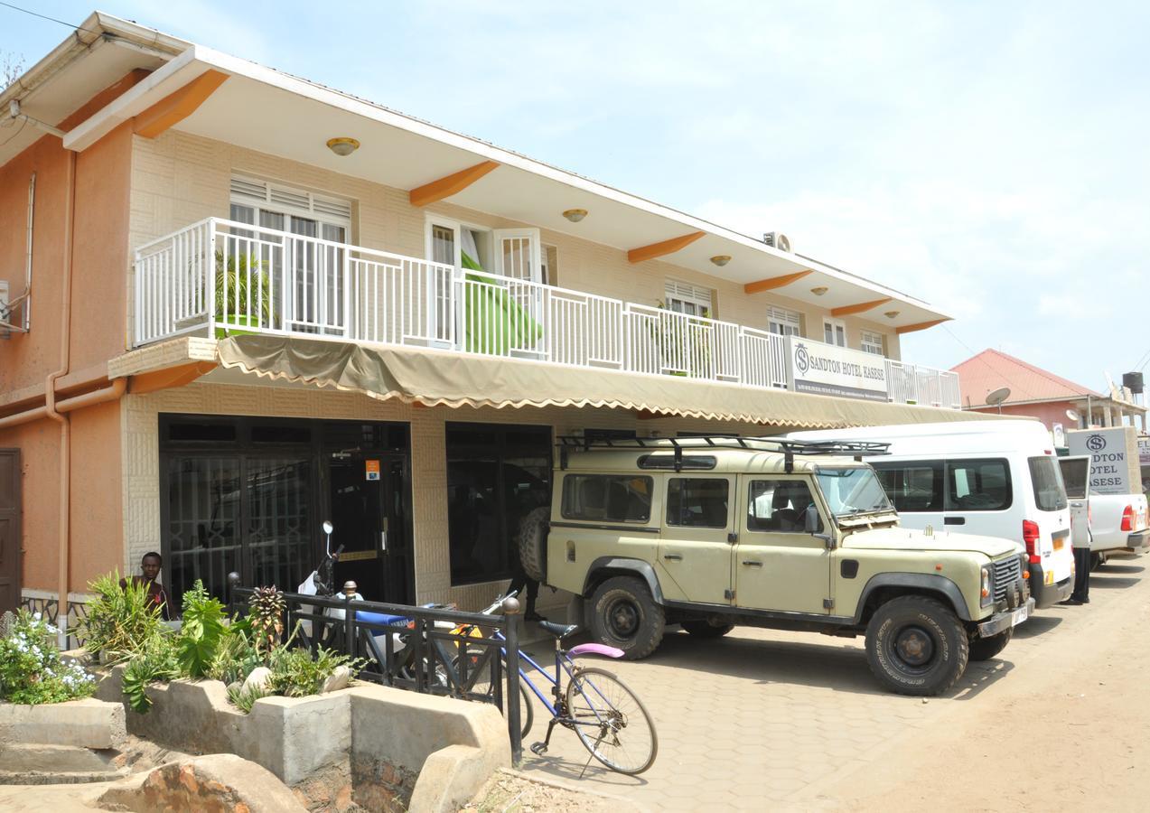 Sandton Hotel Kasese Zewnętrze zdjęcie