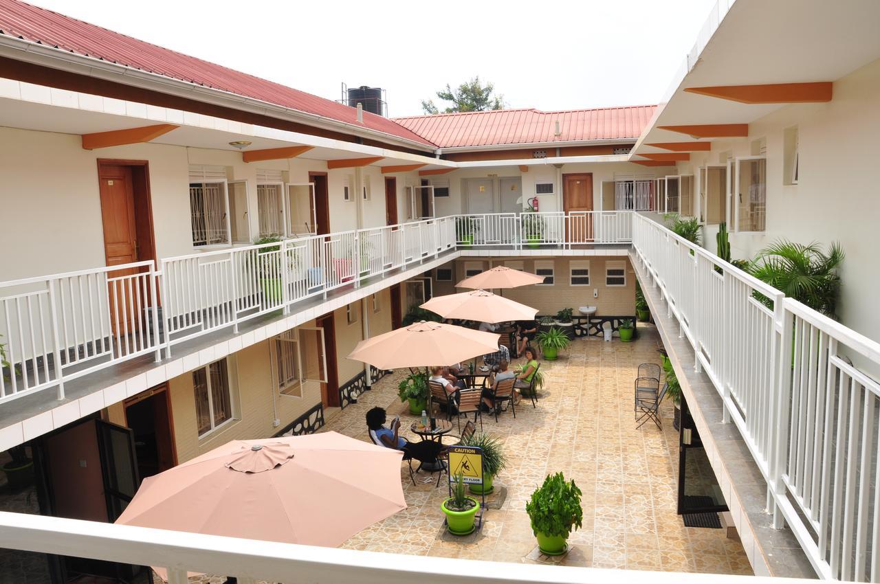 Sandton Hotel Kasese Zewnętrze zdjęcie